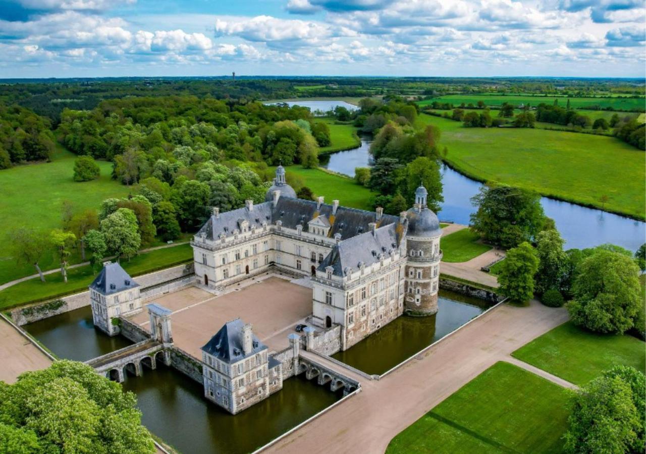 Les Logis Du Forgeron, Gites De Groupe Entre Loire & Vignes Saint-Jean-des-Mauvrets Buitenkant foto